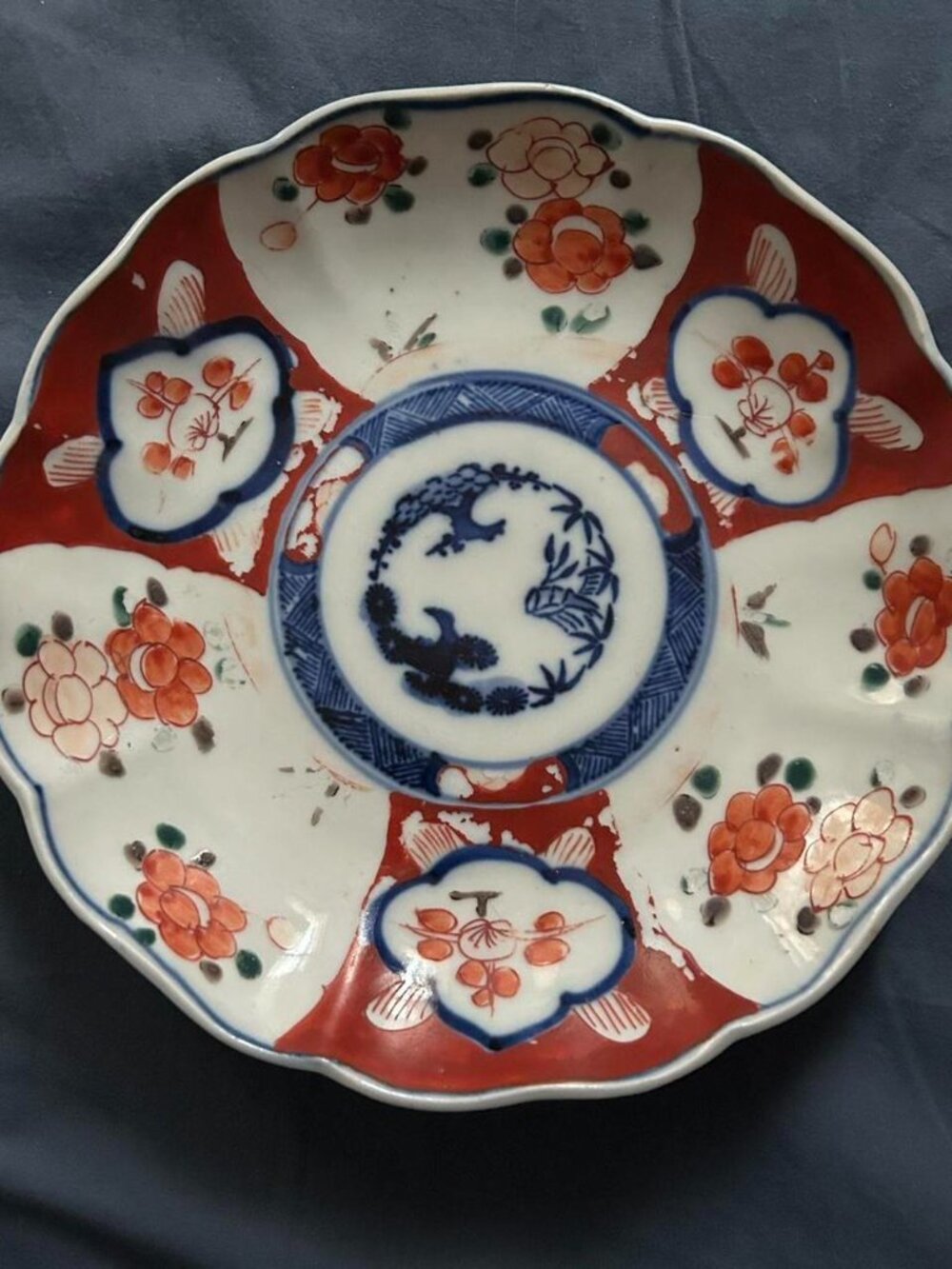 Antique Japanese Imari Scalloped Edge Plate